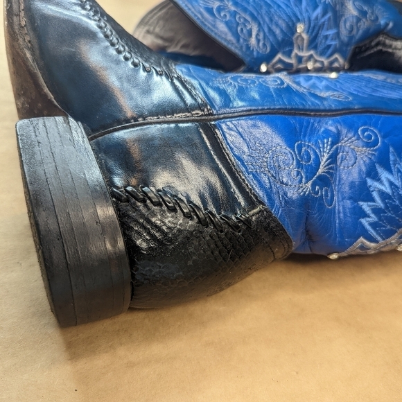 El General Boots women's Sz 7.5B Black Python vamp, blue pigskin shaft with rhin - Picture 9 of 14